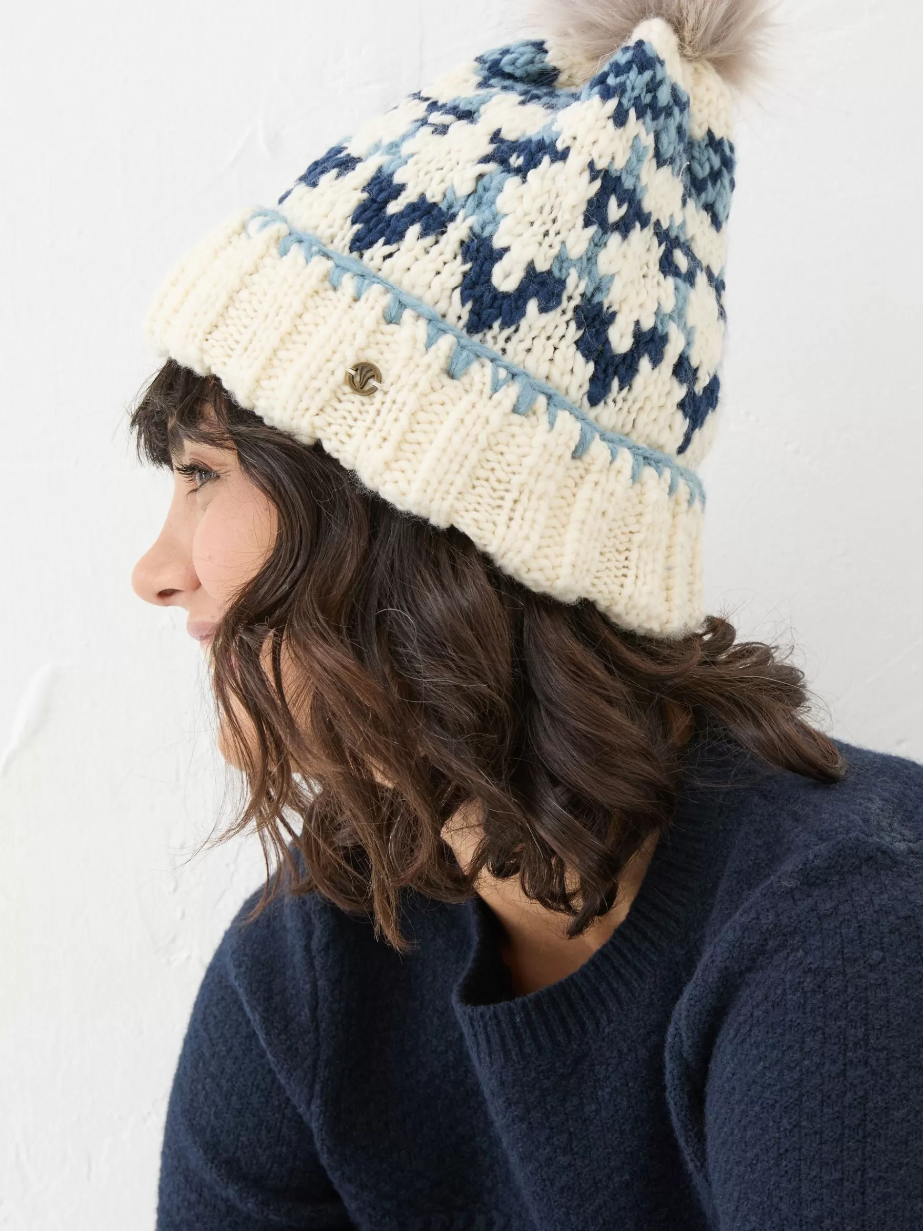 Chunky Knit Hat*FatFace Fashion