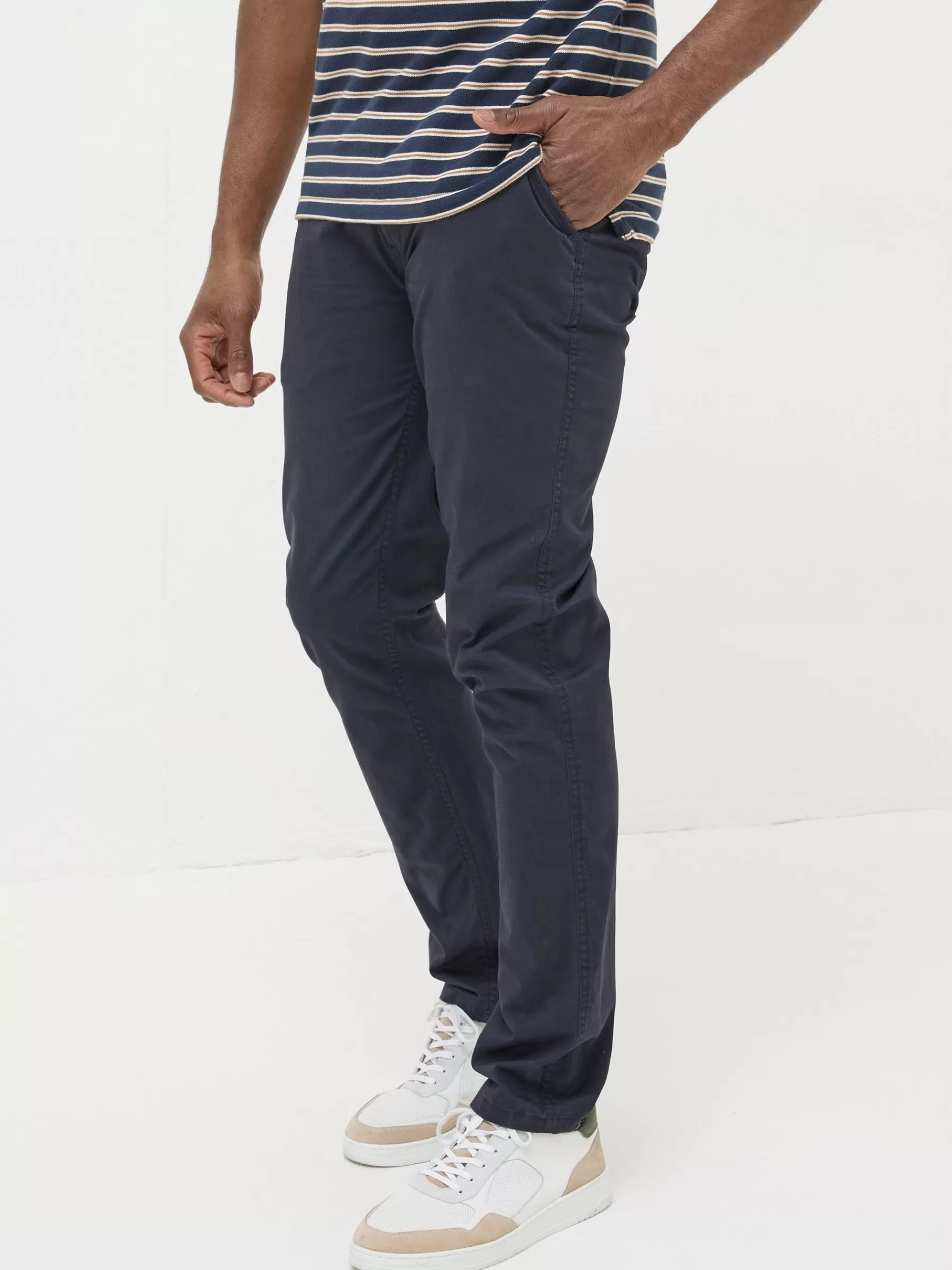 Slim Heyshott Chinos*FatFace Outlet