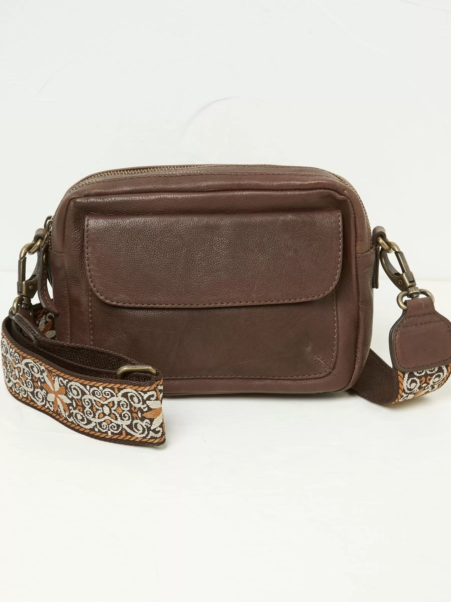 The Oslo Camera Cross-body Bag*FatFace Fashion