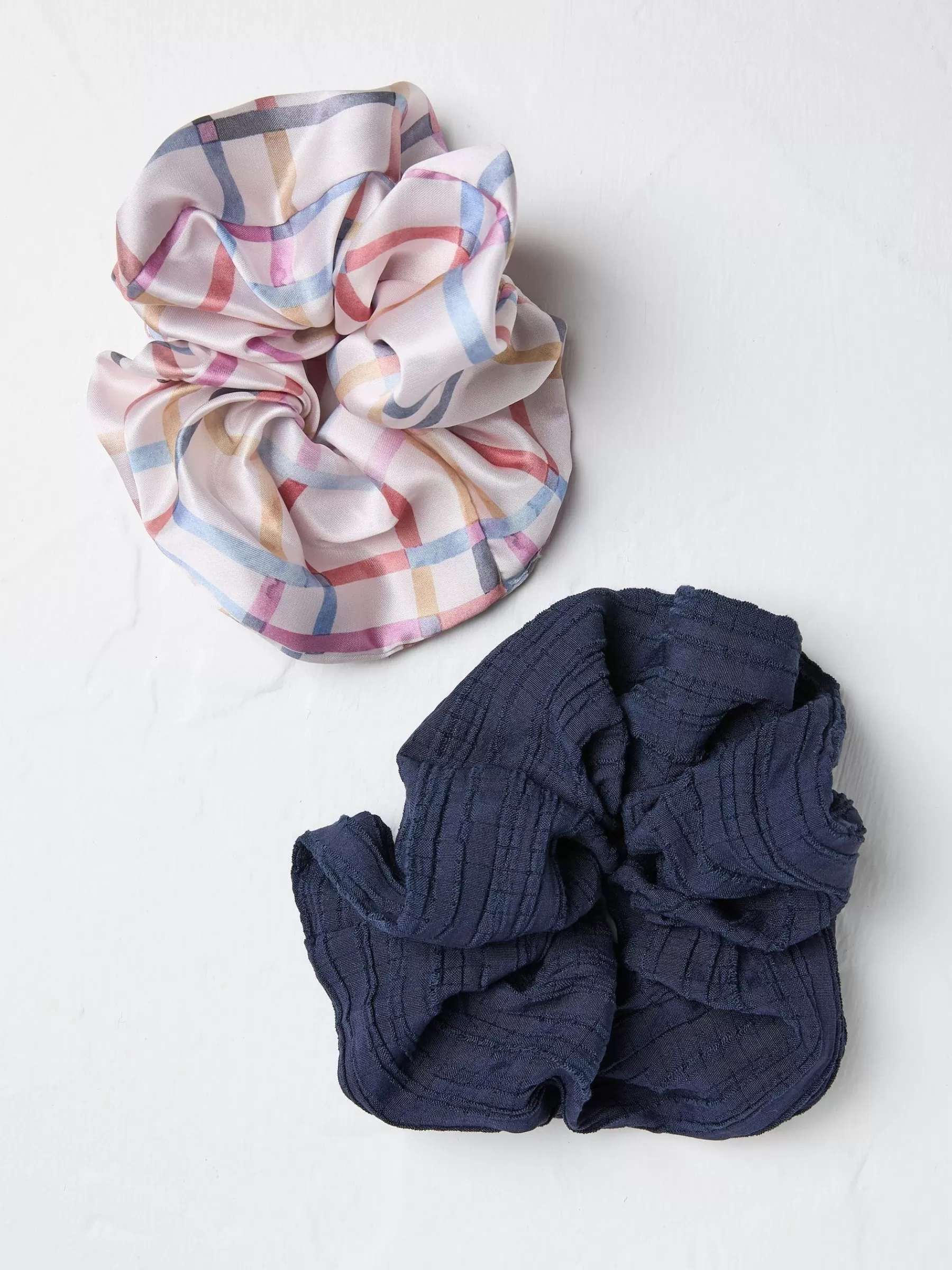 2 Pack Paisley Scrunchies*FatFace Sale