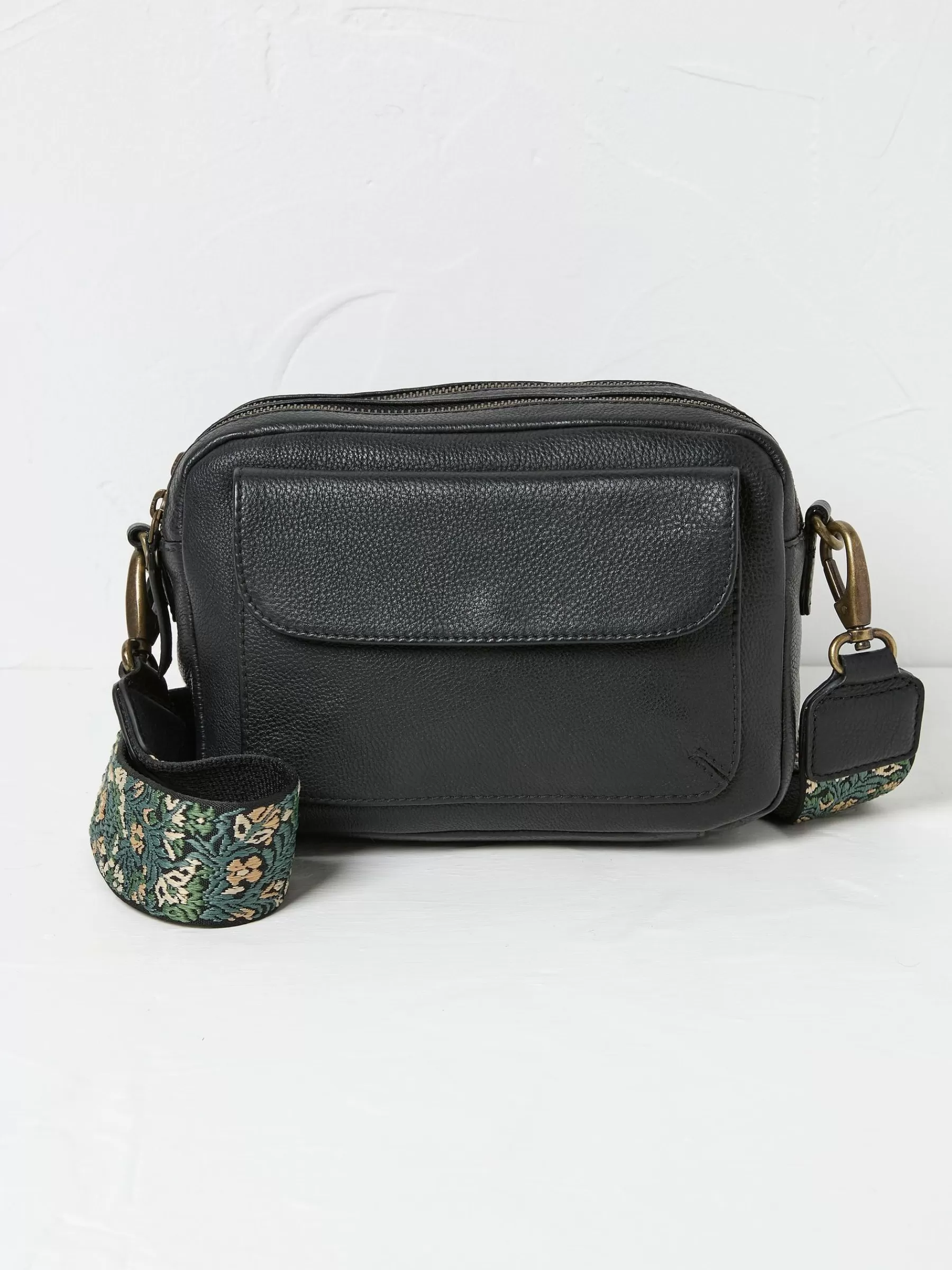 The Oslo Camera Bag*FatFace Sale