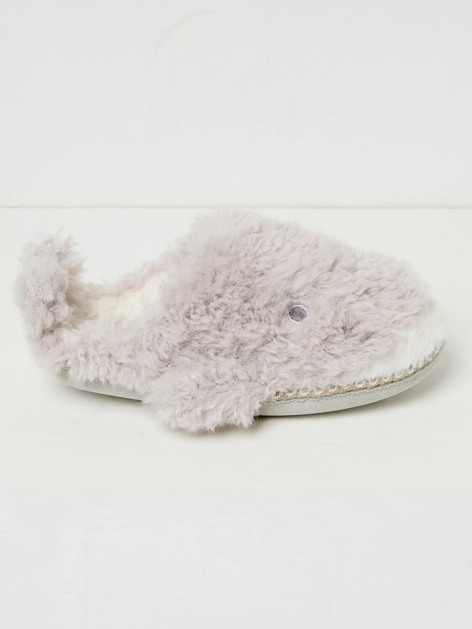 Wynn Wynn Whale Slippers*FatFace Fashion